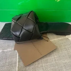 新品未使用 Bottega Veneta リド 39.5 Bottega Veneta | Shoes | Bottega Veneta Lido Flat Sandal